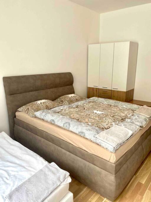 Spacious 2Br Apartment 6Min From Prague Castle! Eksteriør bilde